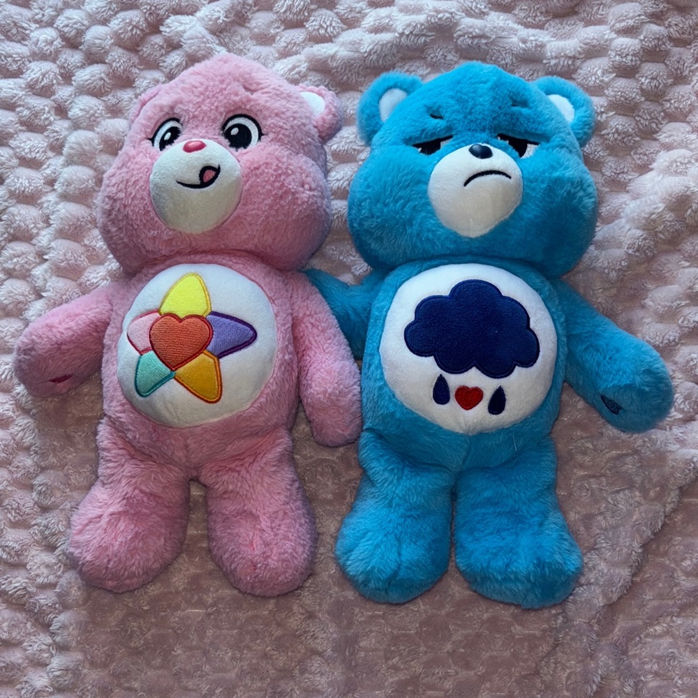 Two carebears selling together